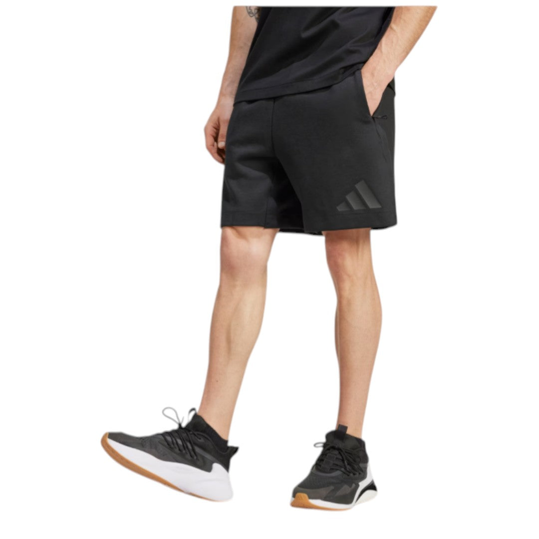 Short Adidas - Z.N.E. - nero - In felpa e logo in gomma