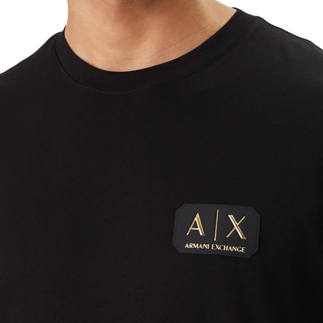 T-Shirt Armani Exchange – Minimalismo Iconico e Comfort Premium