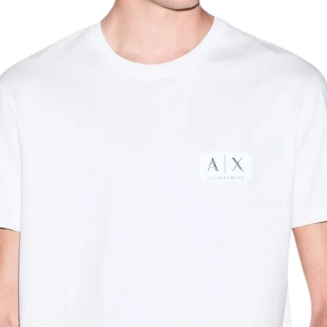 T-Shirt Armani Exchange – Minimalismo Iconico e Comfort Premium
